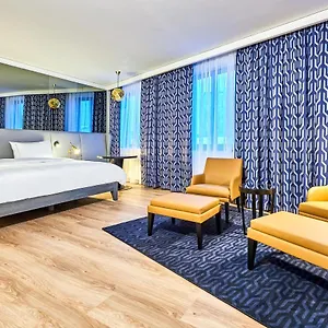 Radisson Blu Hotel, Centre Ukrayna