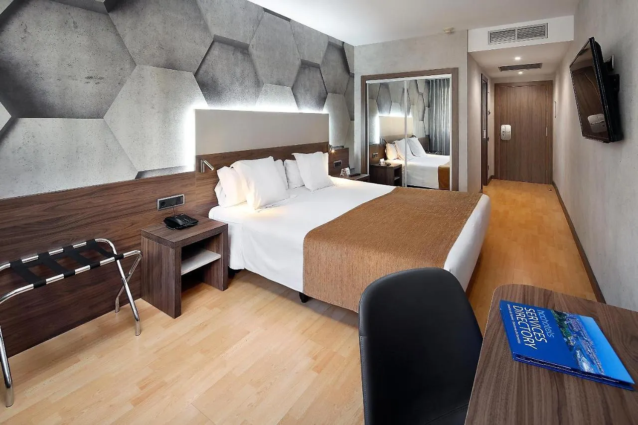Hcc Montblanc Hotel Barcelona 3*,